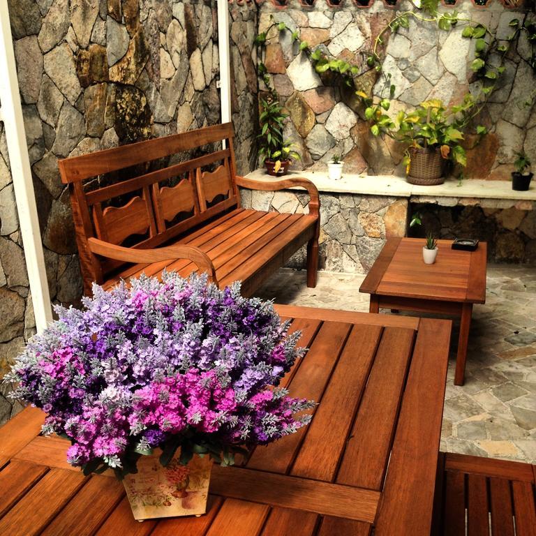Hostal Beach Backpackers
